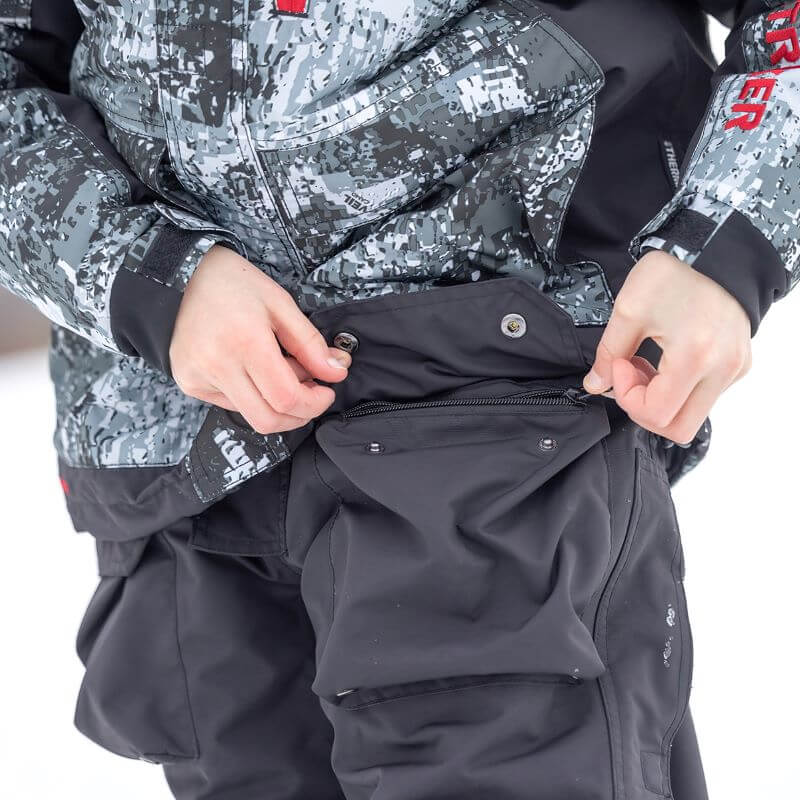 Youth Avenger Bib - Black
