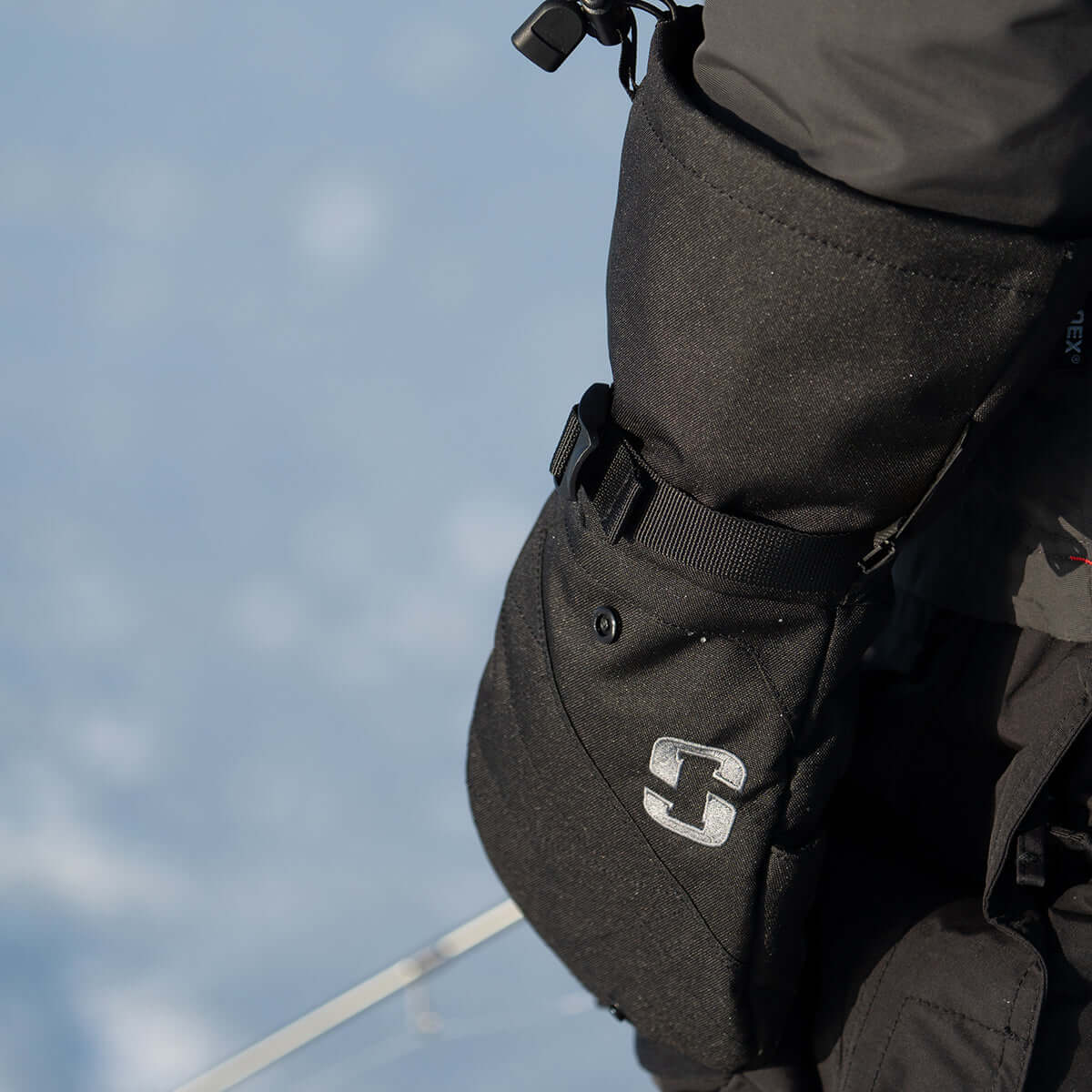 Striker | Crossover Flip Mitt | Ice Fishing Gloves